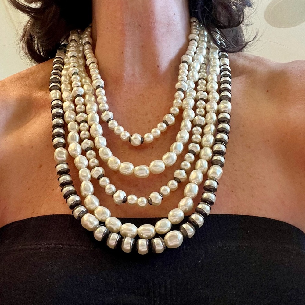 5 Strand Pearl Choker - Picture 1 of 16